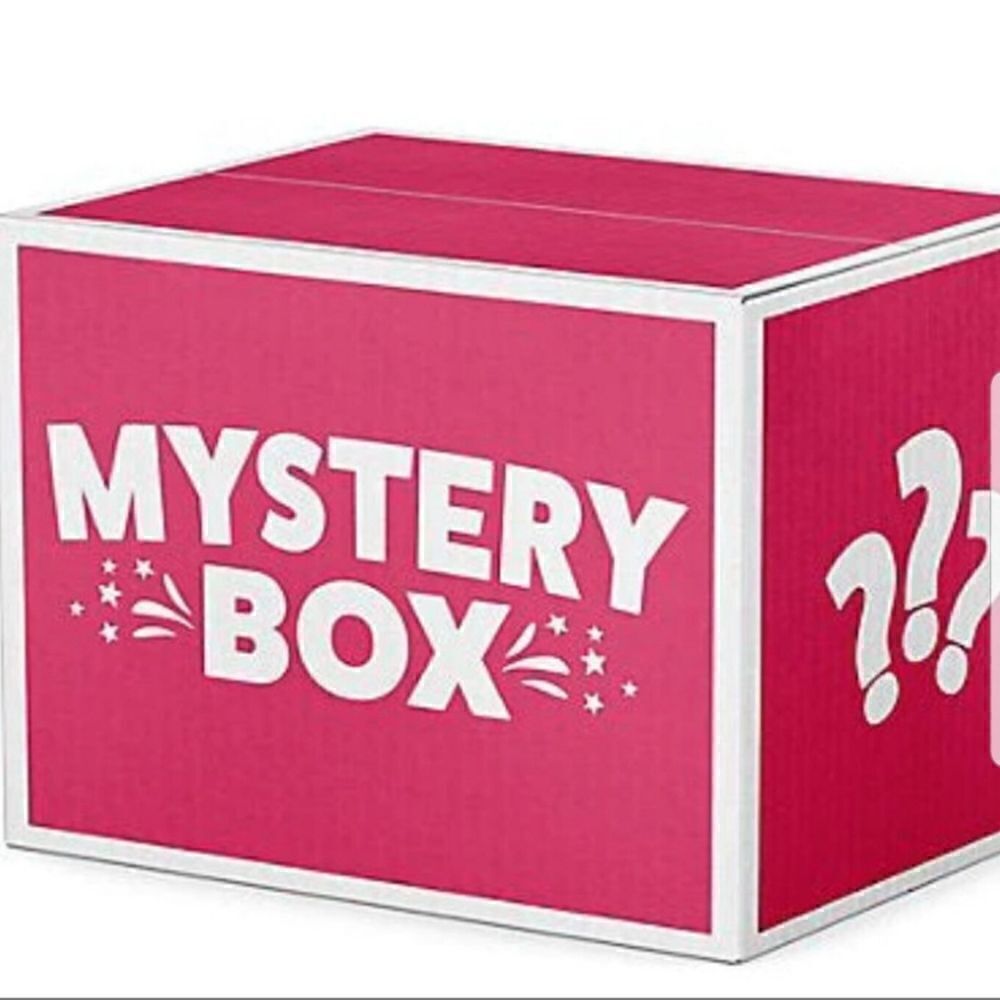 Summer beach wear mystery box 10 pc mix brands and sizes
